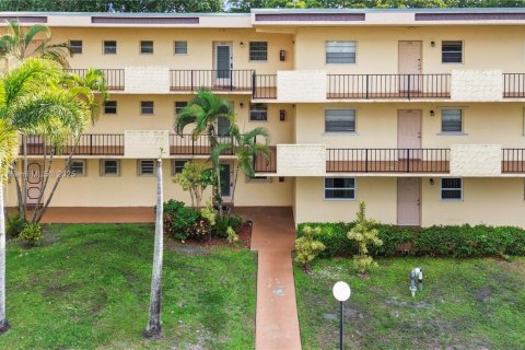 Copropriété à vendre à Hollywood, Floride: 1 chambre, 67.82 m2 № 1983206 - photo 23