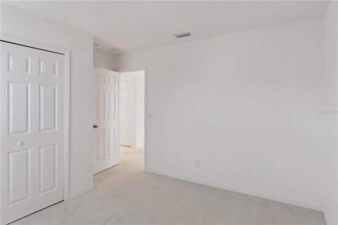 House in Davenport, Florida 4 bedrooms, 226.68 sq.m. № 2236754 - photo 27