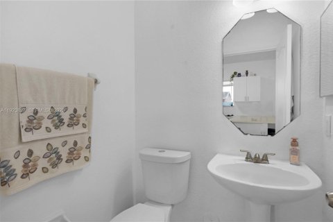 Adosado en venta en Cutler Bay, Florida, 3 dormitorios, 120.31 m2 № 2039306 - foto 23