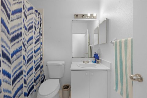Adosado en venta en Cutler Bay, Florida, 3 dormitorios, 120.31 m2 № 2039306 - foto 19