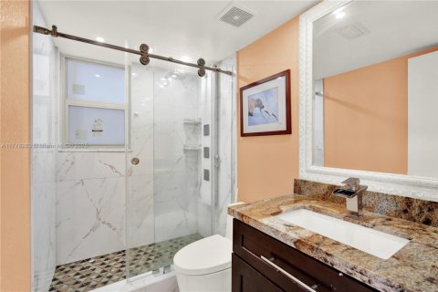 Condominio en venta en Hollywood, Florida, 1 dormitorio, 63.92 m2 № 1711531 - foto 17