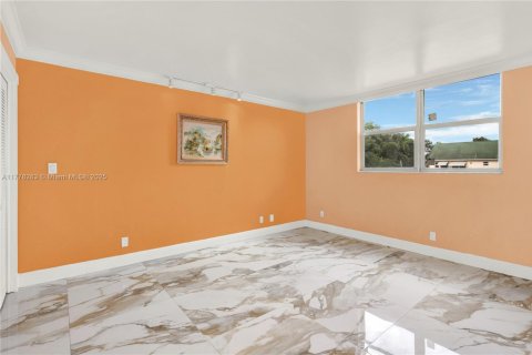 Condominio en venta en Hollywood, Florida, 1 dormitorio, 63.92 m2 № 1711531 - foto 14