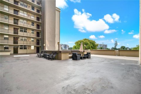 Condominio en venta en Hollywood, Florida, 1 dormitorio, 63.92 m2 № 1711531 - foto 7