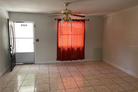 Commercial property in Kissimmee, Florida 6 bedrooms, 167.22 sq.m. № 2397043 - photo 5