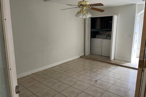 Commercial property in Kissimmee, Florida 6 bedrooms, 167.22 sq.m. № 2397043 - photo 6