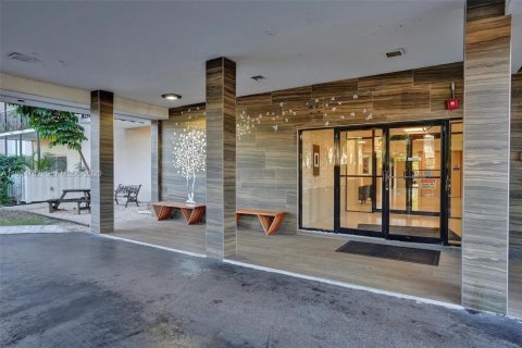 Copropriété à vendre à Lauderhill, Floride: 2 chambres, 94.39 m2 № 2046741 - photo 4