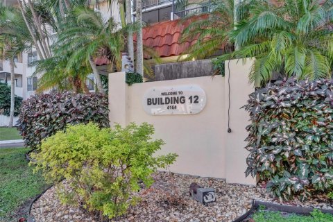 Copropriété à vendre à Lauderhill, Floride: 2 chambres, 94.39 m2 № 2046741 - photo 10