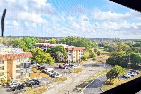 Copropriété à vendre à Lauderhill, Floride: 2 chambres, 94.39 m2 № 2046741 - photo 14