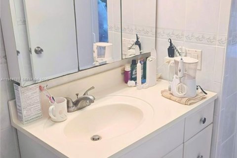 Copropriété à vendre à Lauderhill, Floride: 2 chambres, 94.39 m2 № 2046741 - photo 13