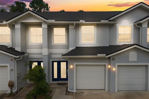 Townhouse in Altamonte Springs, Florida 3 bedrooms, 141.3 sq.m. № 2148144
