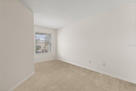 Townhouse in Altamonte Springs, Florida 3 bedrooms, 141.3 sq.m. № 2148144 - photo 19