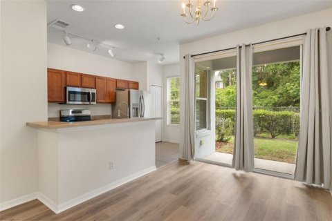 Townhouse in Altamonte Springs, Florida 3 bedrooms, 141.3 sq.m. № 2148144 - photo 7