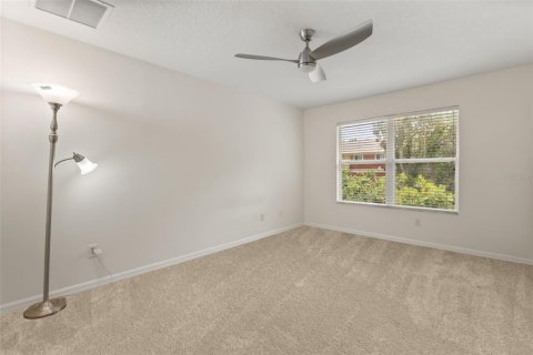 Townhouse in Altamonte Springs, Florida 3 bedrooms, 141.3 sq.m. № 2148144 - photo 11