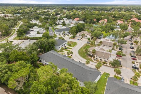 Townhouse in Altamonte Springs, Florida 3 bedrooms, 141.3 sq.m. № 2148144 - photo 4