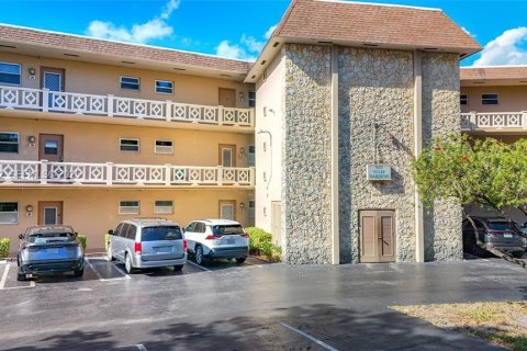 Condominio en venta en Lauderdale Lakes, Florida, 1 dormitorio, 63.55 m2 № 1982594 - foto 10