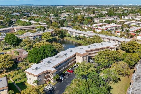 Condominio en venta en Lauderdale Lakes, Florida, 1 dormitorio, 63.55 m2 № 1982594 - foto 6