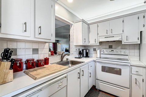 Condominio en venta en Lauderdale Lakes, Florida, 1 dormitorio, 63.55 m2 № 1982594 - foto 16