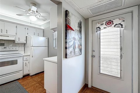 Condominio en venta en Lauderdale Lakes, Florida, 1 dormitorio, 63.55 m2 № 1982594 - foto 14