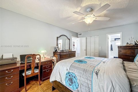 Condominio en venta en Lauderdale Lakes, Florida, 1 dormitorio, 63.55 m2 № 1982594 - foto 28