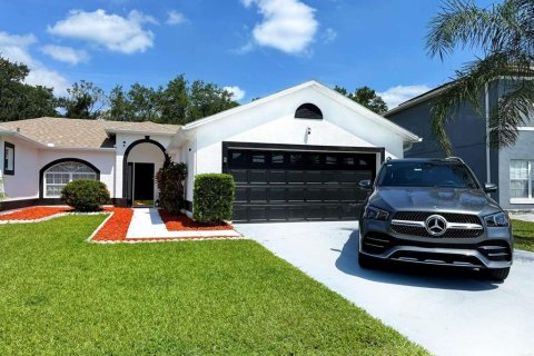 House in Kissimmee, Florida 3 bedrooms, 150.22 sq.m. № 1813700 - photo 2