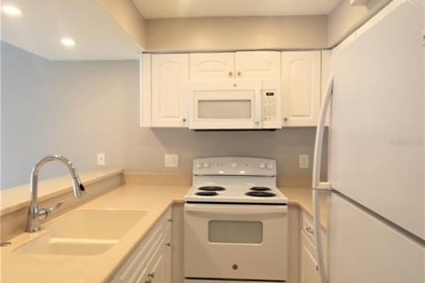 Copropriété à louer à Sarasota, Floride: 2 chambres, 97.92 m2 № 1636473 - photo 2