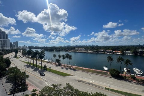 Condominio en alquiler en Miami Beach, Florida, 3 dormitorios, 126.35 m2 № 2076698 - foto 20