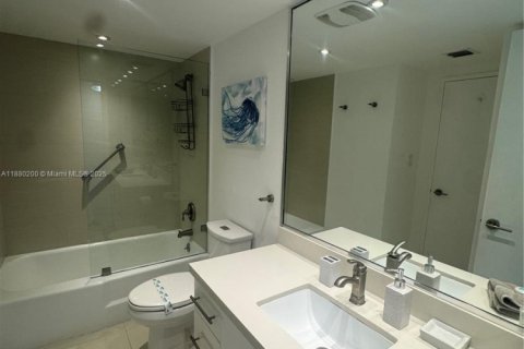 Condominio en alquiler en Miami Beach, Florida, 3 dormitorios, 126.35 m2 № 2076698 - foto 10