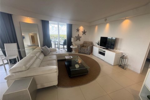 Condominio en alquiler en Miami Beach, Florida, 3 dormitorios, 126.35 m2 № 2076698 - foto 6