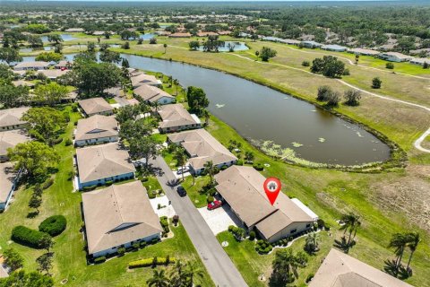Condo in Sun City Center, Florida, 2 bedrooms  № 1639650 - photo 3