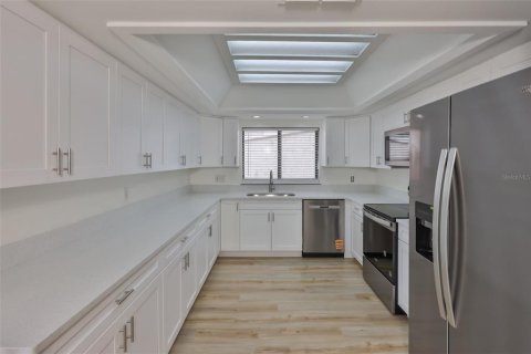 Casa en alquiler en Tampa, Florida, 3 dormitorios, 174.01 m2 № 1850195 - foto 10
