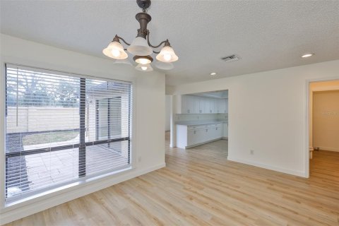 Casa en alquiler en Tampa, Florida, 3 dormitorios, 174.01 m2 № 1850195 - foto 14