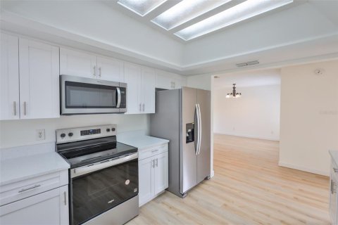 Casa en alquiler en Tampa, Florida, 3 dormitorios, 174.01 m2 № 1850195 - foto 8
