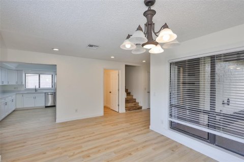 Casa en alquiler en Tampa, Florida, 3 dormitorios, 174.01 m2 № 1850195 - foto 7