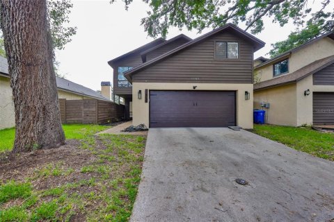 Casa en alquiler en Tampa, Florida, 3 dormitorios, 174.01 m2 № 1850195 - foto 1