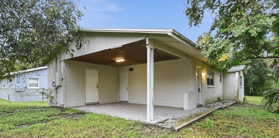 Villa ou maison à Sanford, Floride 3 chambres, 96.99 m2 № 2415296