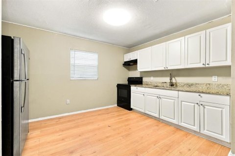 Villa ou maison à louer à Sanford, Floride: 3 chambres, 96.99 m2 № 2415296 - photo 5