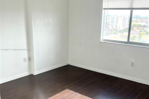 Condominio en venta en Miami, Florida, 2 dormitorios, 91.42 m2 № 1979472 - foto 7