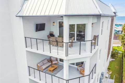 Copropriété à louer à Indian Shores, Floride: 4 chambres, 221.85 m2 № 223957 - photo 2