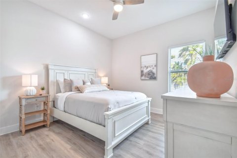 Copropriété à louer à Indian Shores, Floride: 4 chambres, 221.85 m2 № 223957 - photo 30