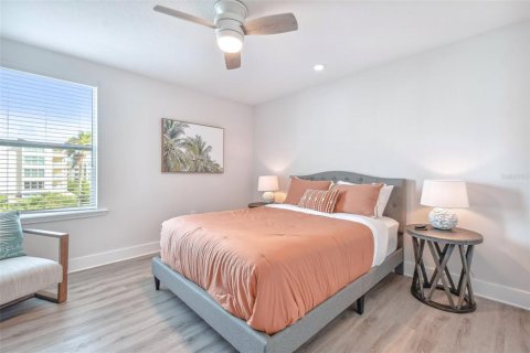 Copropriété à louer à Indian Shores, Floride: 4 chambres, 221.85 m2 № 223957 - photo 24