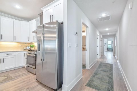 Copropriété à louer à Indian Shores, Floride: 4 chambres, 221.85 m2 № 223957 - photo 13