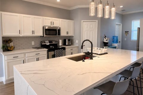 House in BELLALAGO in Kissimmee, Florida 4 bedrooms, 178.65 sq.m. № 2105148 - photo 8