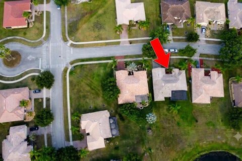 House in BELLALAGO in Kissimmee, Florida 4 bedrooms, 178.65 sq.m. № 2105148 - photo 25