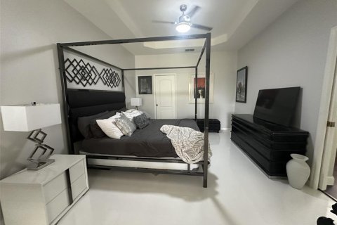 Casa en venta en Tampa, Florida, 3 dormitorios, 169.92 m2 № 2239105 - foto 25