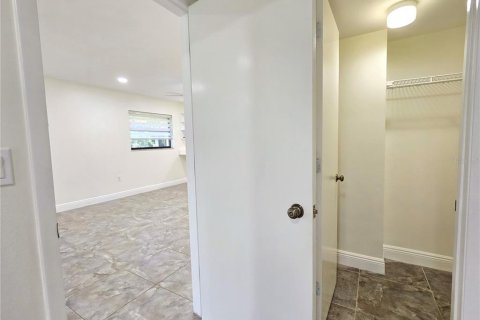 Condo in Clearwater, Florida, 2 bedrooms  № 2208332 - photo 22