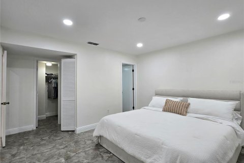 Condo in Clearwater, Florida, 2 bedrooms  № 2208332 - photo 19