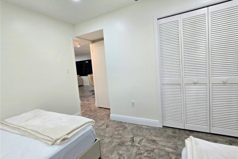 Condo in Clearwater, Florida, 2 bedrooms  № 2208332 - photo 29