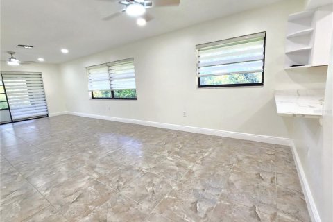 Condo in Clearwater, Florida, 2 bedrooms  № 2208332 - photo 10