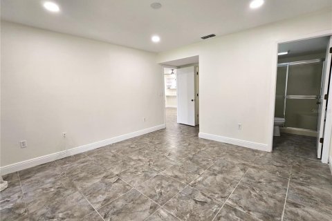 Condo in Clearwater, Florida, 2 bedrooms  № 2208332 - photo 21