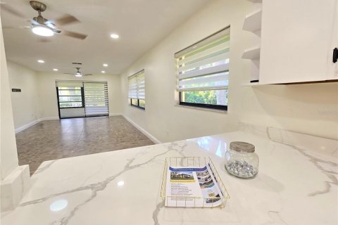 Condo in Clearwater, Florida, 2 bedrooms  № 2208332 - photo 3